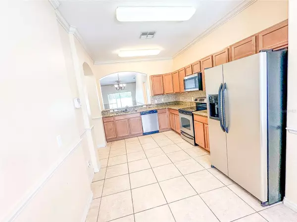Lakeland, FL 33812,4027 WINDING VINE DR