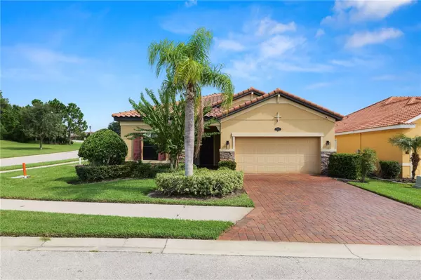 3987 SUNSET LAKE DR, Lakeland, FL 33810