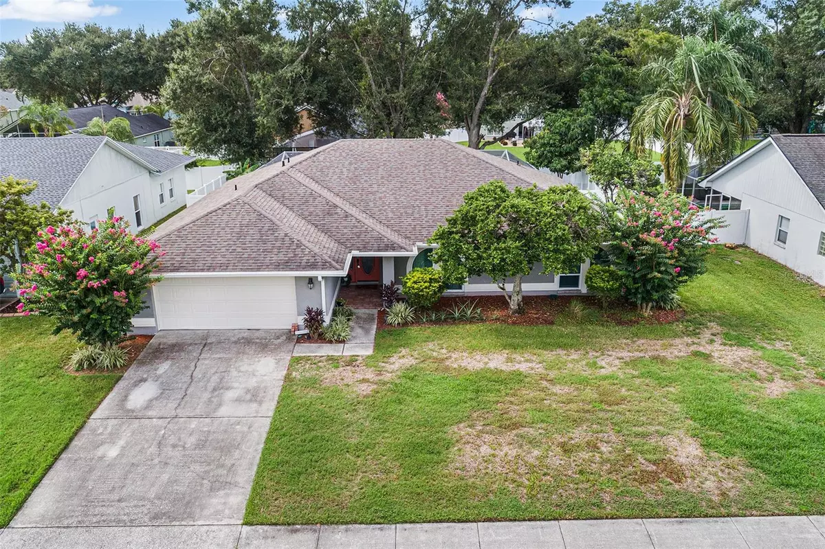 Lakeland, FL 33809,707 POWDER HORN ROW