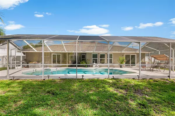 Lakeland, FL 33809,707 POWDER HORN ROW