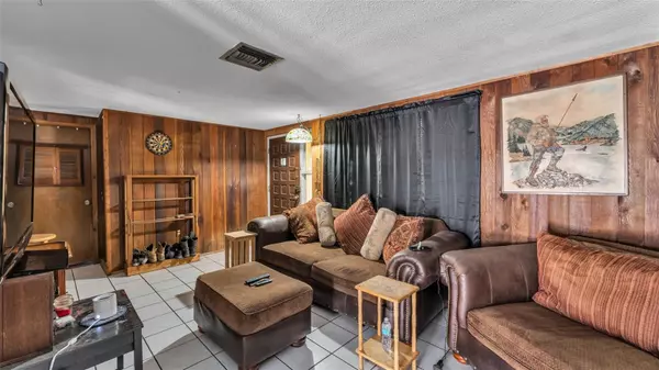 Holiday, FL 34691,2015 ESSEX DR