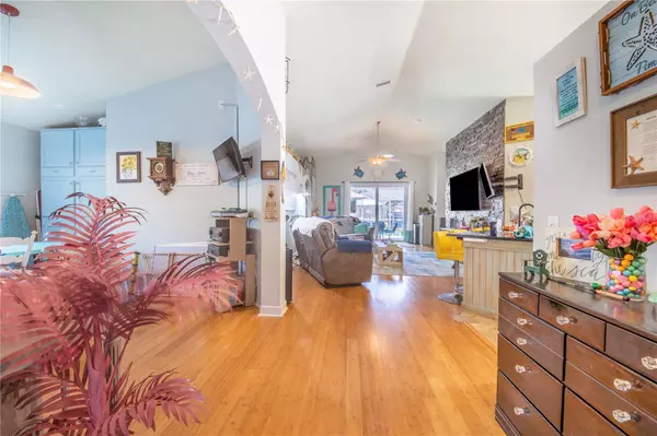 Riverview, FL 33569,11102 LAKE LANIER DR