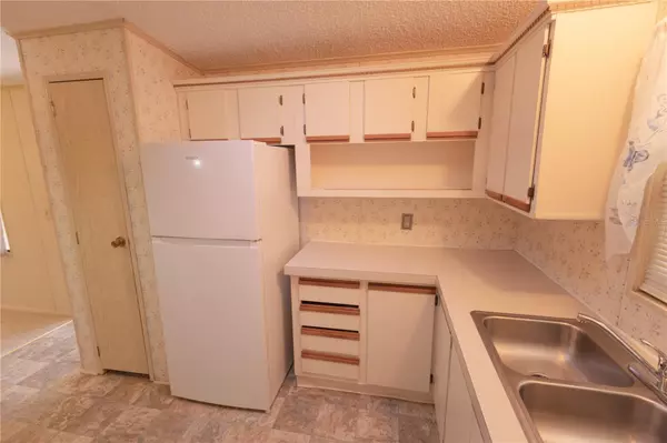 Lakeland, FL 33810,3533 SUTTON HILLS DR N
