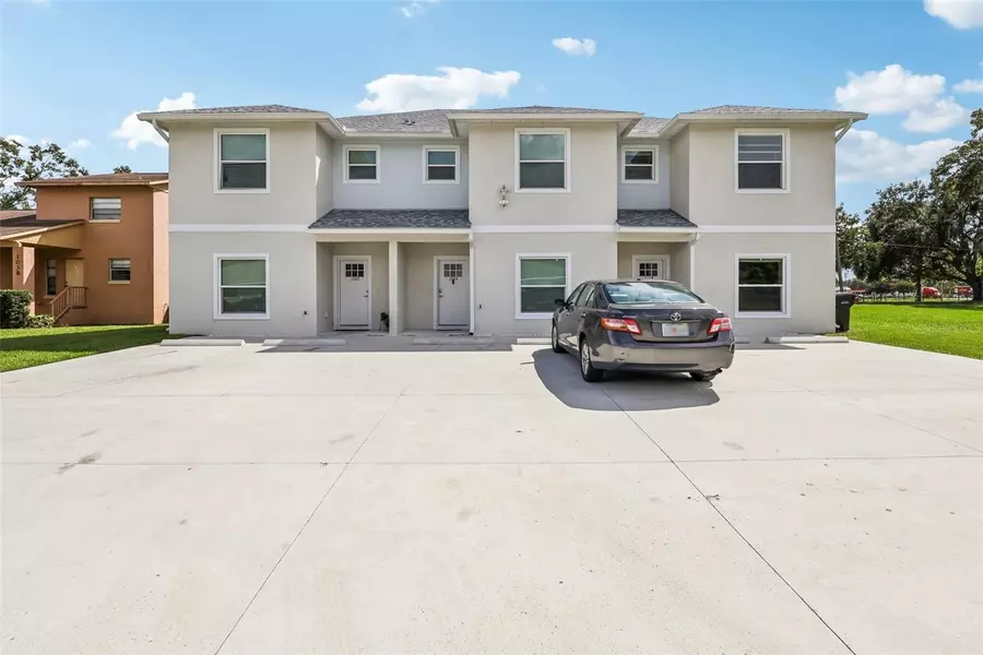 1102, 1104, &  1108 FOX LAKE DR, Lakeland, FL 33809