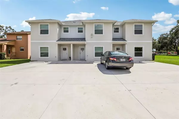 1102, 1104, &  1108 FOX LAKE DR, Lakeland, FL 33809