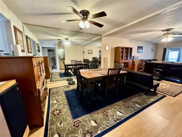 Port Richey, FL 34668,11231 DOLLAR LAKE DR #1
