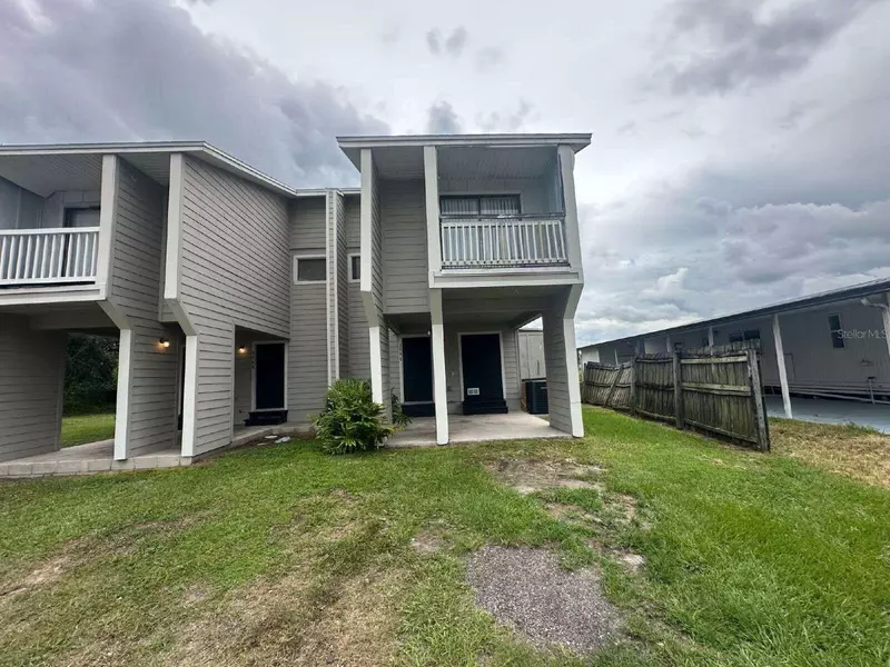 1108 COUNTRY CLUB LN, Lakeland, FL 33801