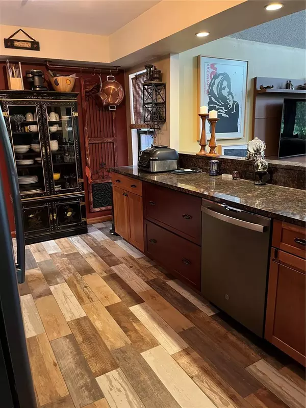 Lakeland, FL 33809,6727 EAST RD