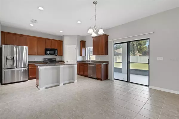 Mulberry, FL 33860,313 OAK LANDING DR