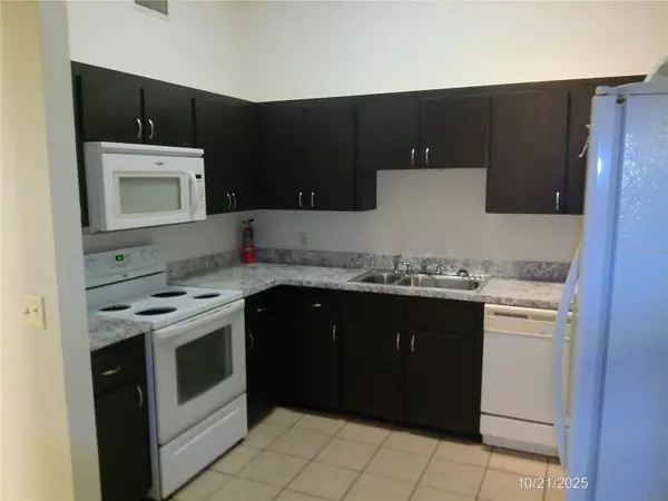 Lakeland, FL 33813,5146 CIMARRON DR