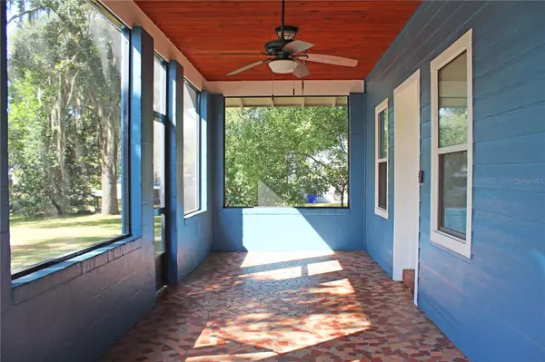 Lakeland, FL 33801,1718 E ELM RD