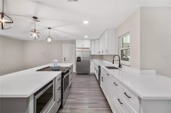 Lakeland, FL 33811,5102 WILLOWBROOK LN