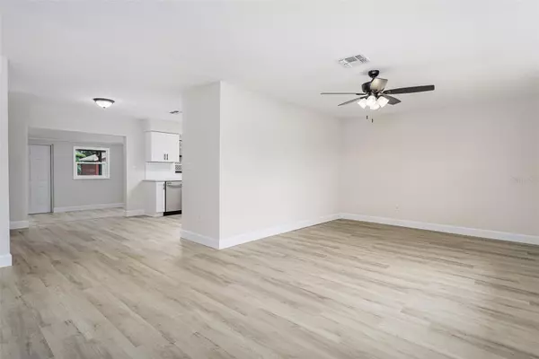 Lakeland, FL 33805,2405 DELROSE DR E