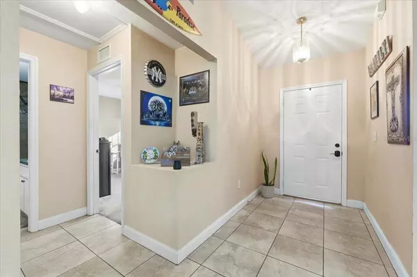 Winter Haven, FL 33880,1211 LAKE LOOP