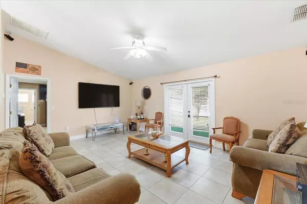 Winter Haven, FL 33880,1211 LAKE LOOP