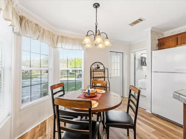 Lakeland, FL 33801,444 SKYLINE DR W