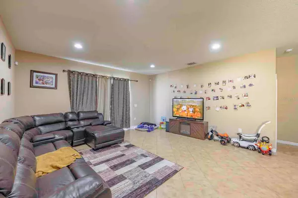 Polk City, FL 33868,8853 HINSDALE HEIGHTS DR