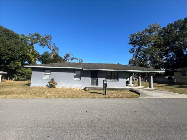 1615 BLOSSOM CIR E, Lakeland, FL 33805