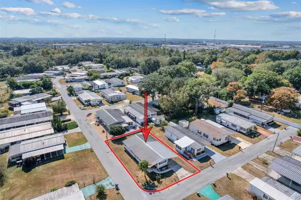 Lakeland, FL 33801,1823 BLUE LAKE DR