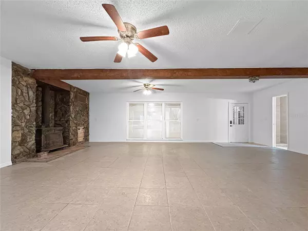 Hudson, FL 34667,16206 SEA PINES DR