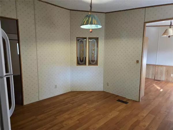 Polk City, FL 33868,733 1ST ST