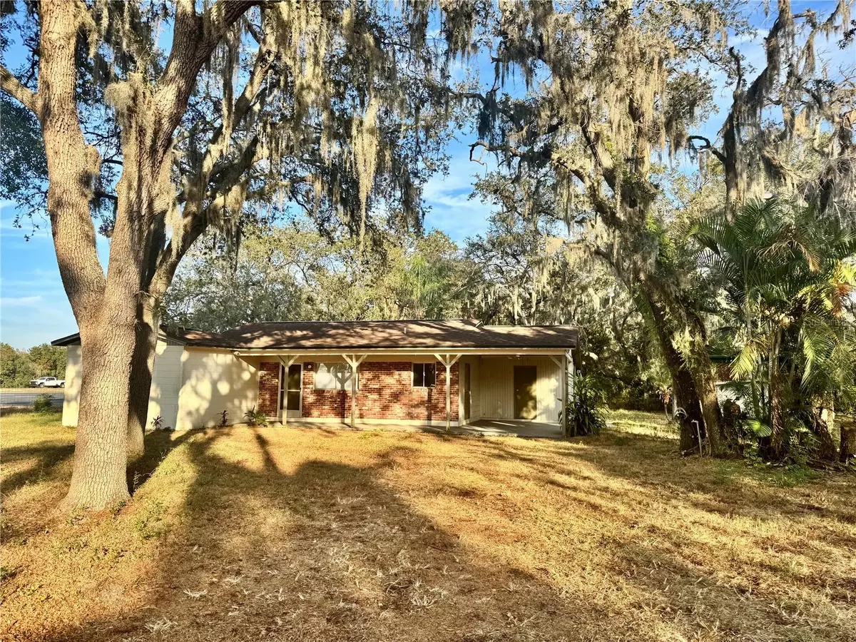 Plant City, FL 33563,1516 HAWK GRIFFIN RD