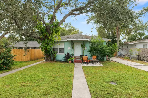 832 20TH AVE S #830/832, St Petersburg, FL 33705