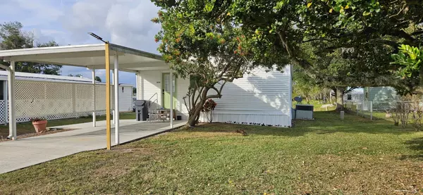 Lakeland, FL 33801,3636 LAZY LAKE DR S