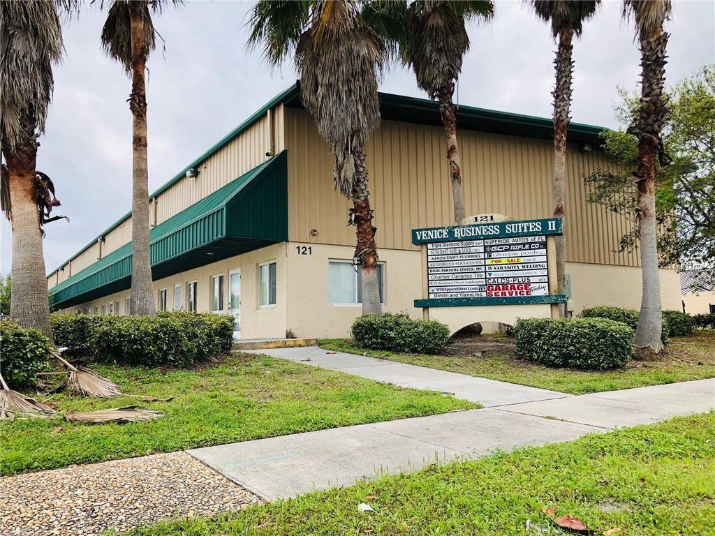 121 TRIPLE DIAMOND BLVD #12, North Venice, FL 34275