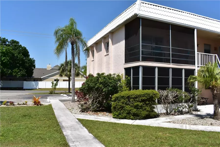 460 BASE AVE E #110, Venice, FL 34285