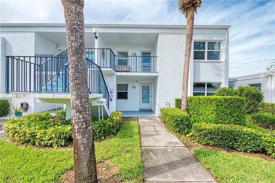 725 CAPRI ISLES BLVD #725, Venice, FL 34292