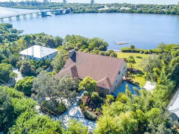 2060 LARSON ST, Englewood, FL 34223