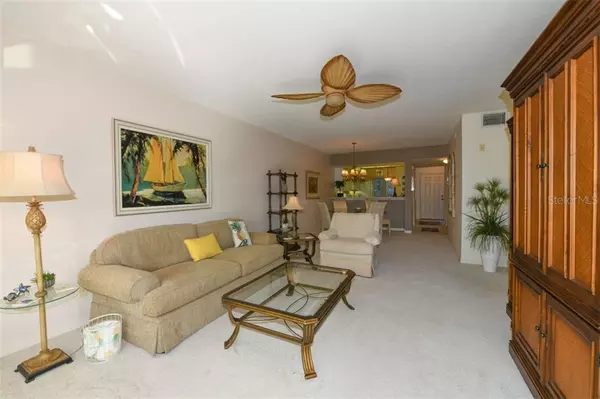 Venice, FL 34292,414 LAUREL LAKE DR #102