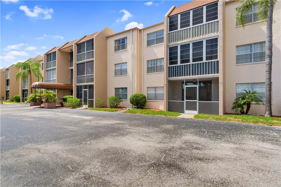 519 ALBEE FARM RD #301, Venice, FL 34285