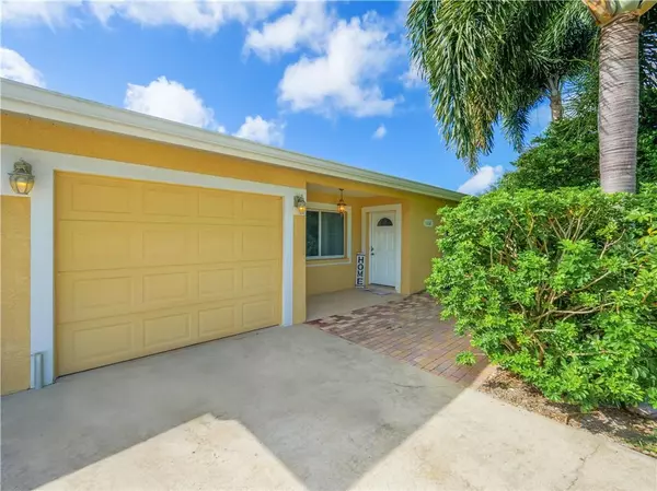 Sarasota, FL 34231,1668 COLLEEN ST