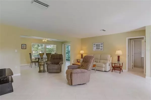 Venice, FL 34293,1221 LAKESIDE DR