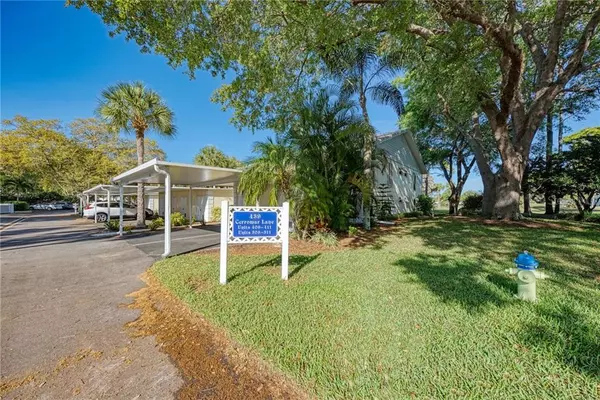 Venice, FL 34293,439 CERROMAR LN #311