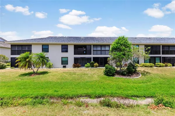 936 CAPRI ISLES BLVD #205, Venice, FL 34292