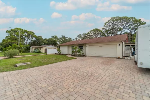 1075 FUNDY RD, Venice, FL 34293