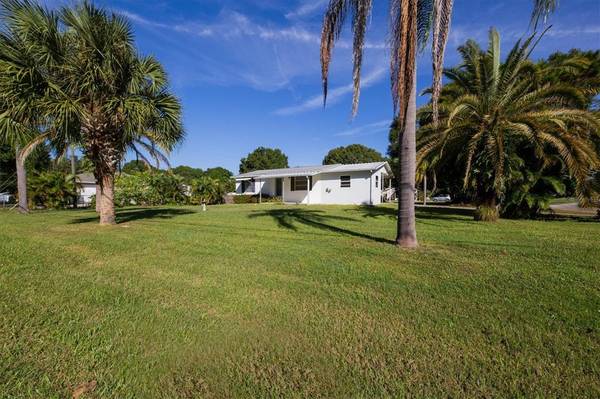 2190 GUAVA RD, Venice, FL 34293