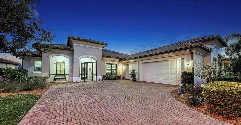 10706 IRONBRIDGE DR, Venice, FL 34293