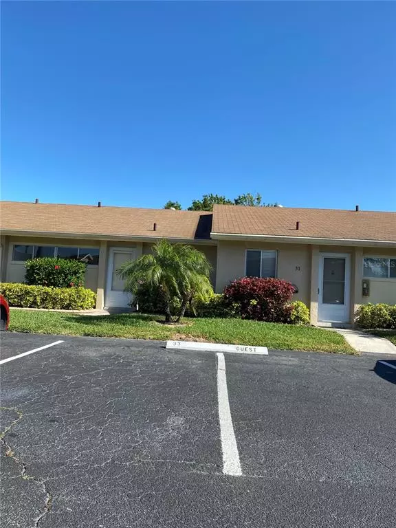 Sarasota, FL 34231,2779 WOODGATE LN #33