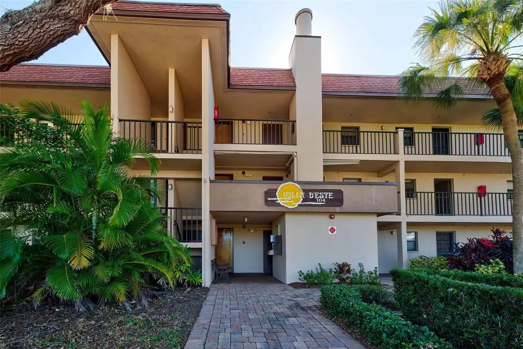 Venice, FL 34292,104 CAPRI ISLES BLVD #301