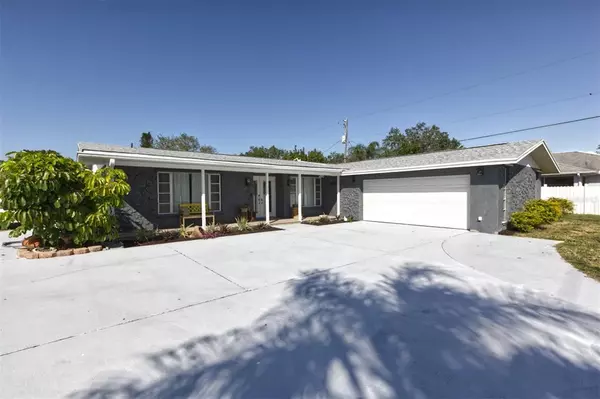 4251 SHAMROCK DR, Venice, FL 34293