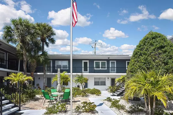 236 HARBOR DR S #107, Venice, FL 34285