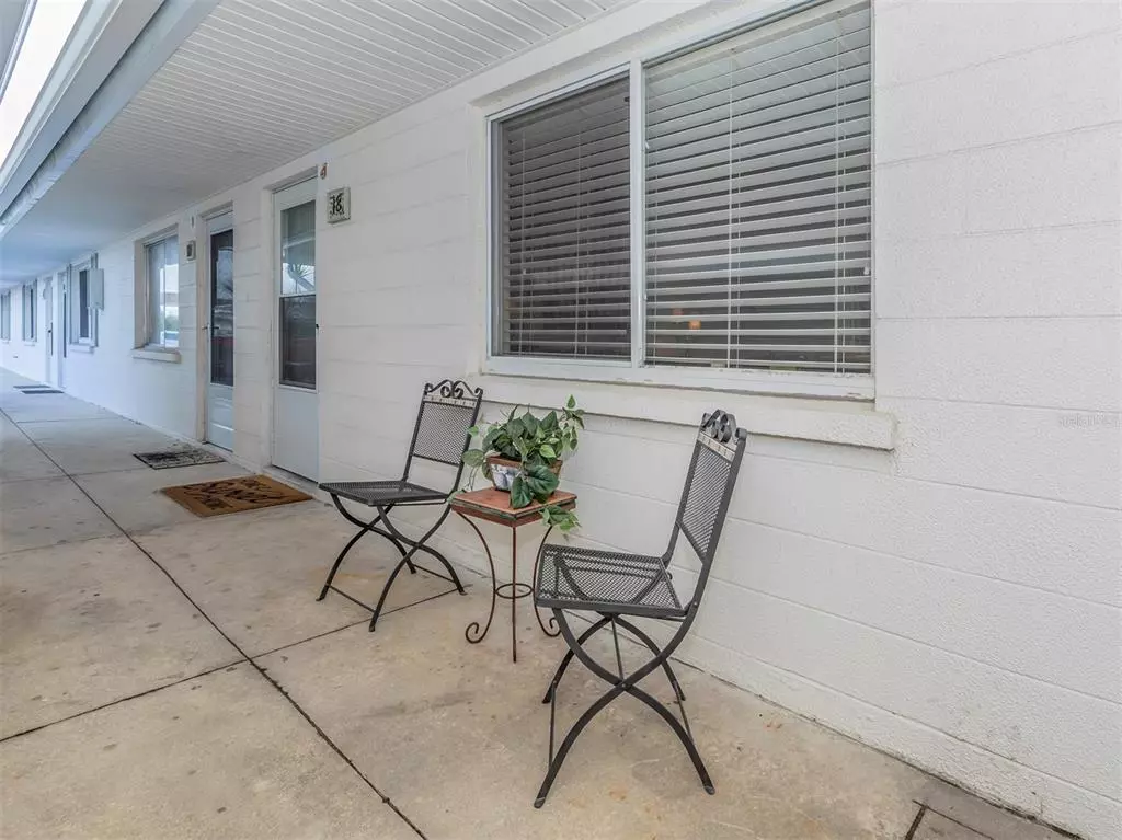 Venice, FL 34285,525 MANATEE CT #18