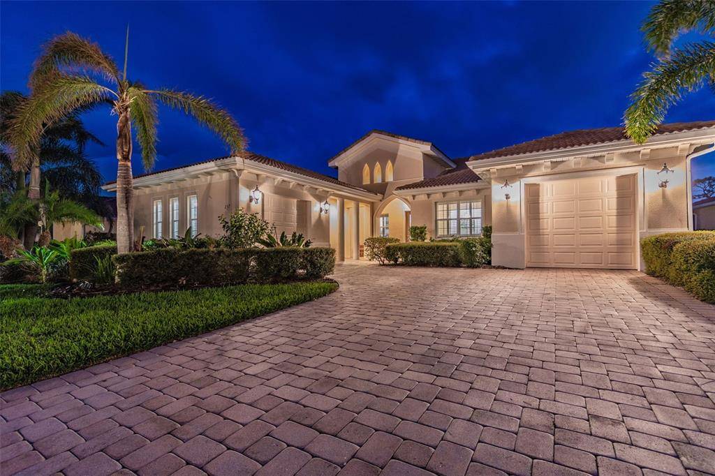 257 MARTELLAGO DR, North Venice, FL 34275