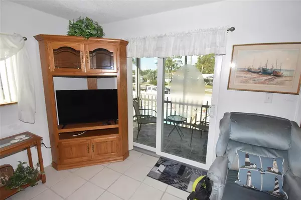 Venice, FL 34285,340 BASE AVE E #325