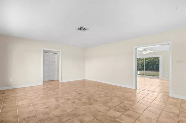 Venice, FL 34285,1036 VENETIAN Pkwy