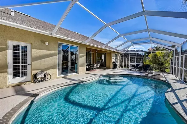 Venice, FL 34292,129 ARECA PALM CT